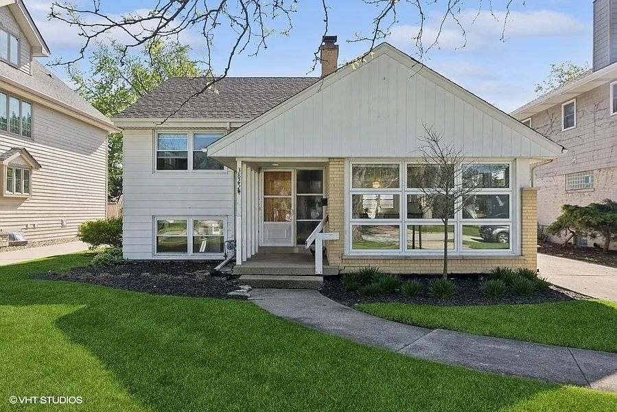 3825 Lawn Ave photo 1