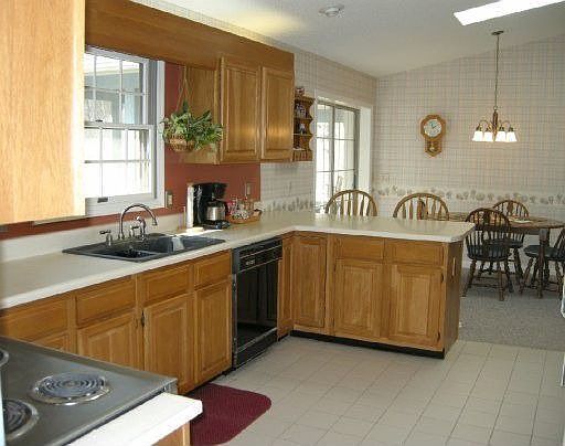 4th image of 156 Trentwood Dr