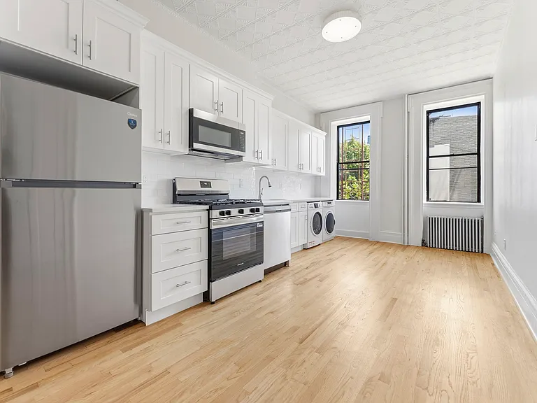 163 Bedford Ave #1 — Photo 11