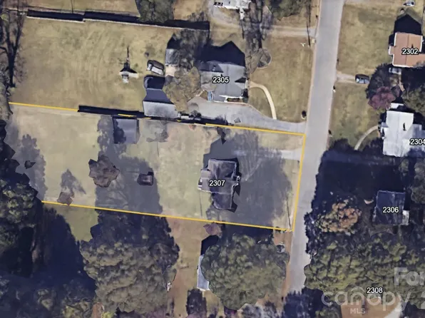2307 McLean St, Gastonia, NC 28054