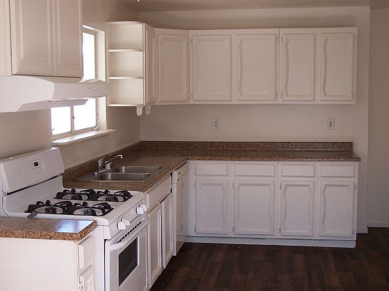 2nd image of 45541 Newtree Ave