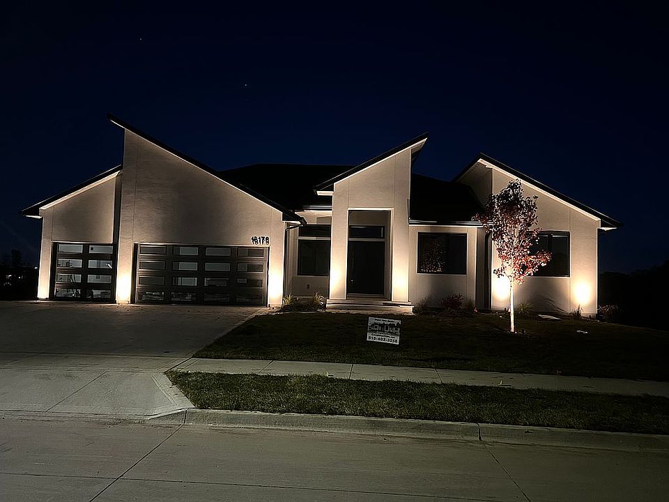 OPEN HOUSE Sunday 1-4