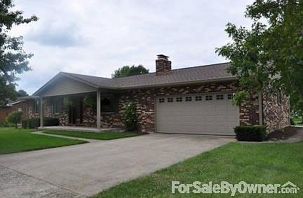 Front View
						:
						Well manicured half acre lot on a quiet no outlet street. New roof windows doors