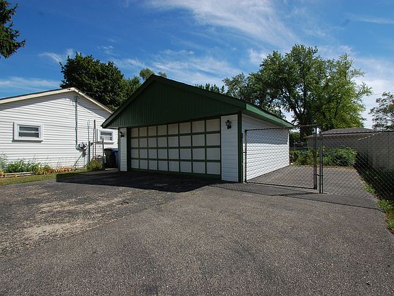 5th image of 811 Navajo Dr