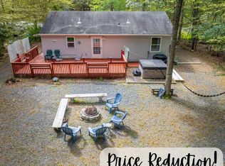 375 Maxatawny Dr, Pocono Lake, PA