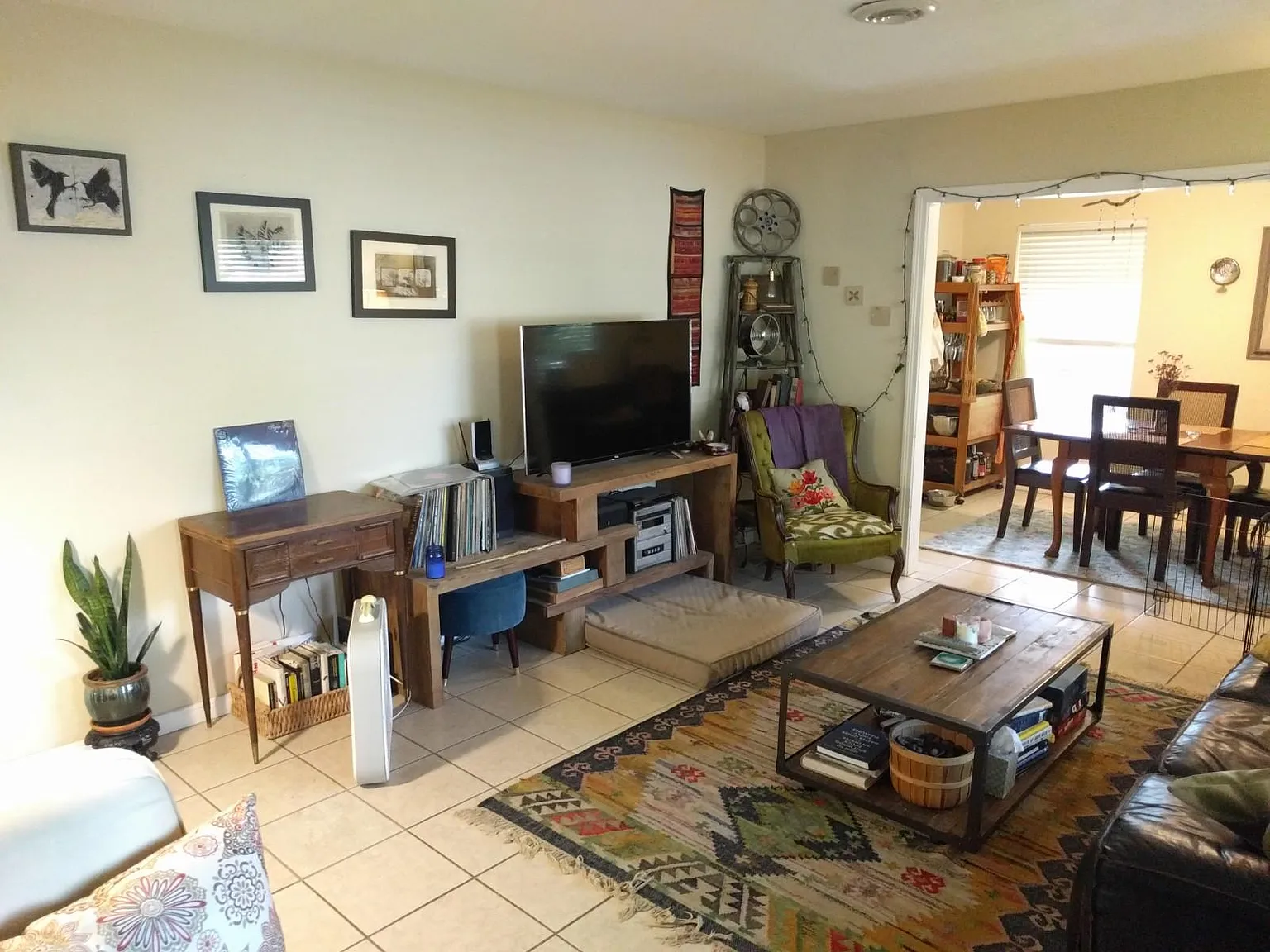 3 bed, 1188 sqft, $900 — Photo 3