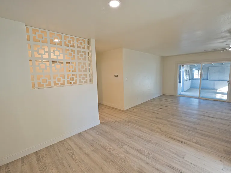 2205 Fairfax Rd — Photo 9