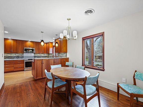 5th image of 1004 Mayfair Rd