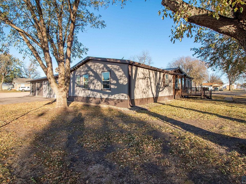 211 S 1st Ave, Montrose, SD 57048 Zillow