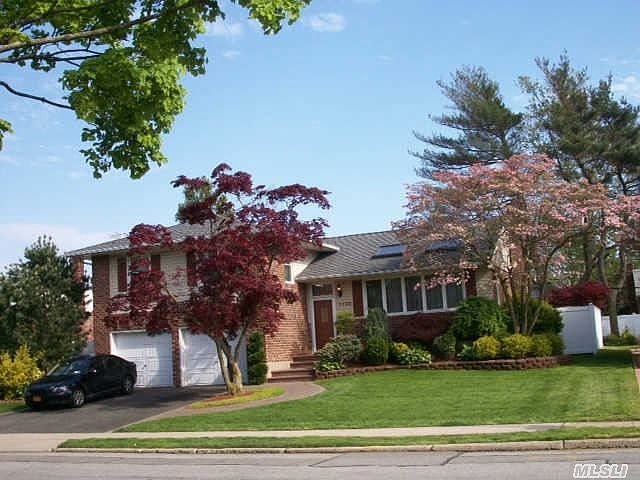 1st image of 1120 Roxbury Dr