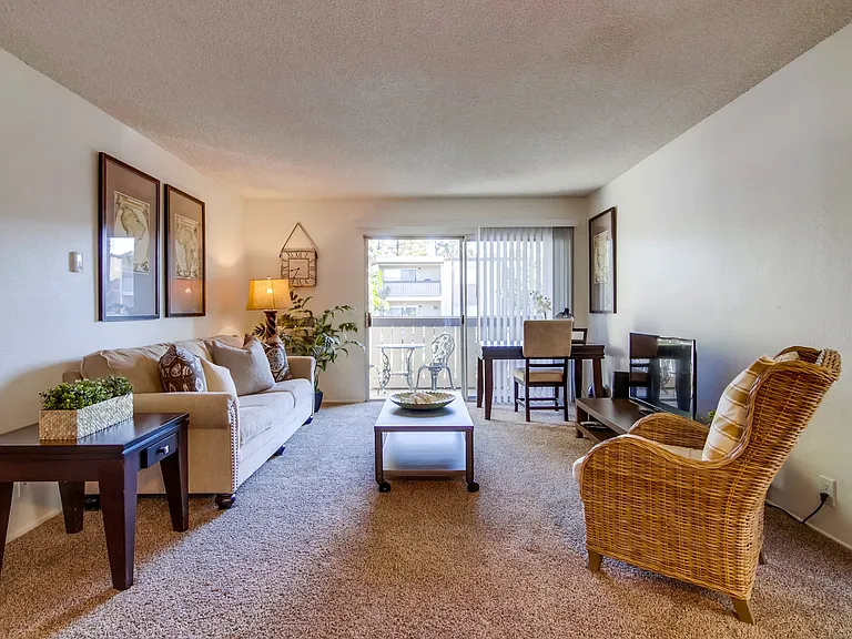 Shasta Lane Apartments — Photo 13