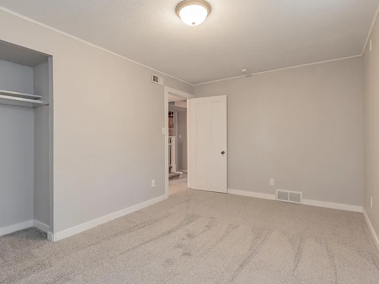 3026 Sewell St — Photo 27