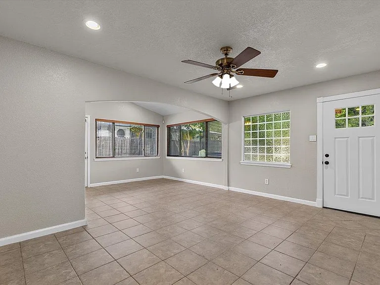 7604 Robalo Rd — Photo 12