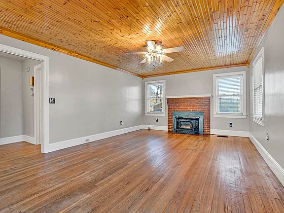 3rd image of 312 Berkley Ave