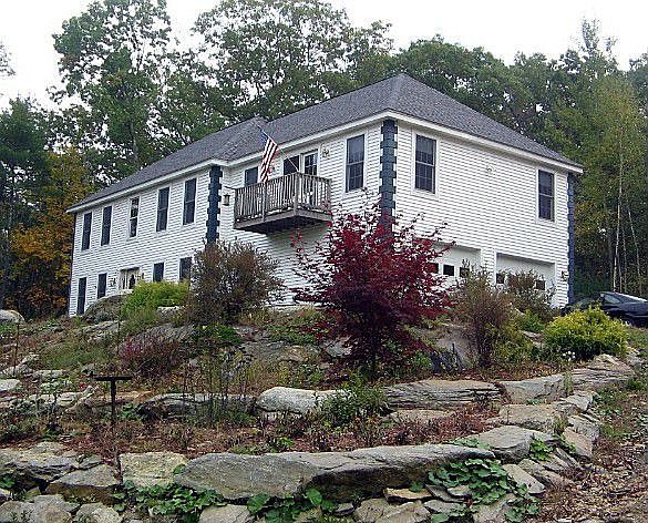 Gorgeous Hilltop Location!