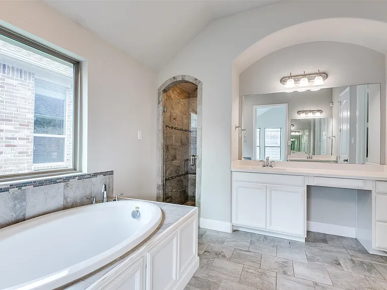 5136 Shallow Pond Dr — Photo 7
