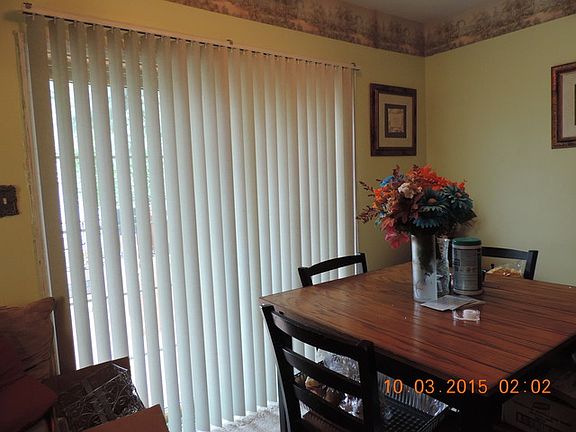 4th image of 832 N Lockwood Ave