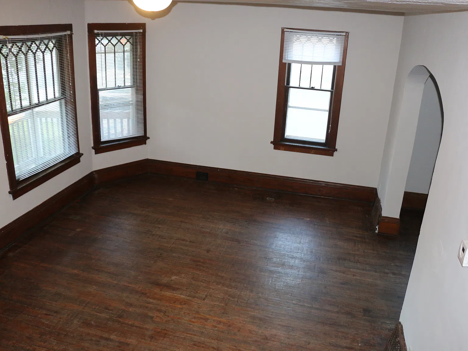 417 Warren St — Photo 4