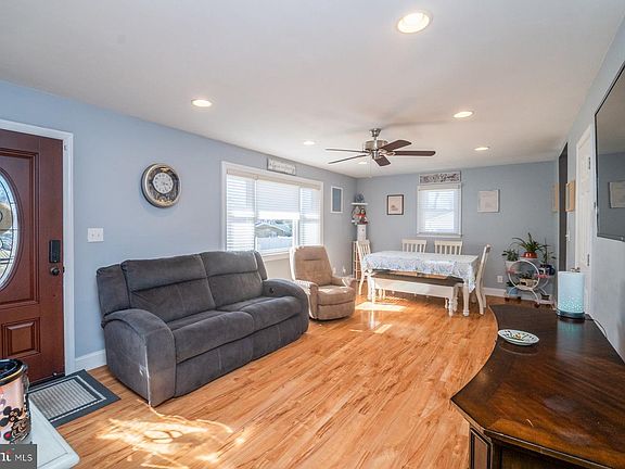 4th image of 206 Cheddington Rd