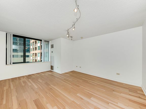2nd image of 440 N McClurg Ct APT 514