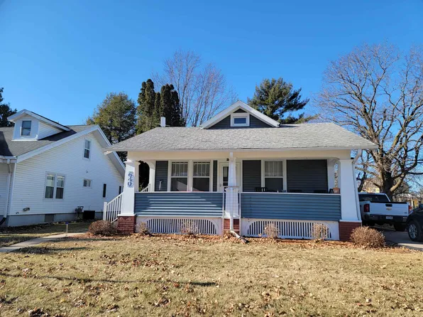640 N 2nd St, Platteville, WI 53818