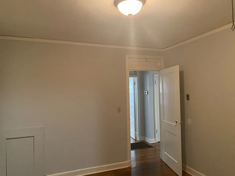 2530 Girard St — Photo 12
