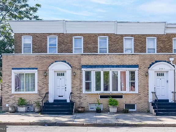 4th image of 2431 E Oliver St