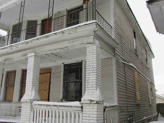 4509 Freer