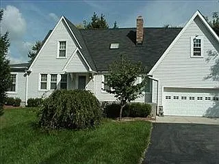 2785 Oak St photo 1