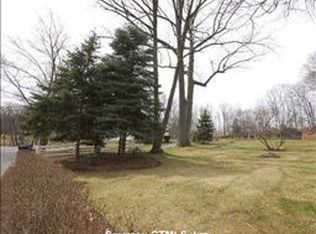 49 Deercliff Rd, Avon, CT 06001