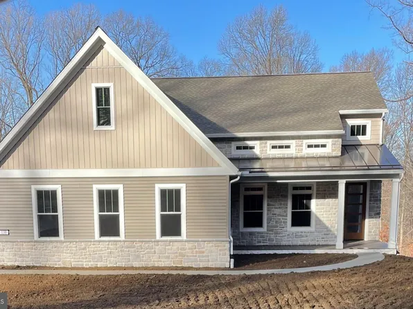 139 Ironmaster Rd, Lebanon, PA 17042