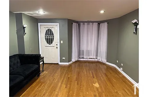1407 E 71st Pl #3 Photo 1