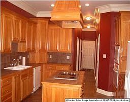 Kitchen - Refrigerator and All Appliances Remain