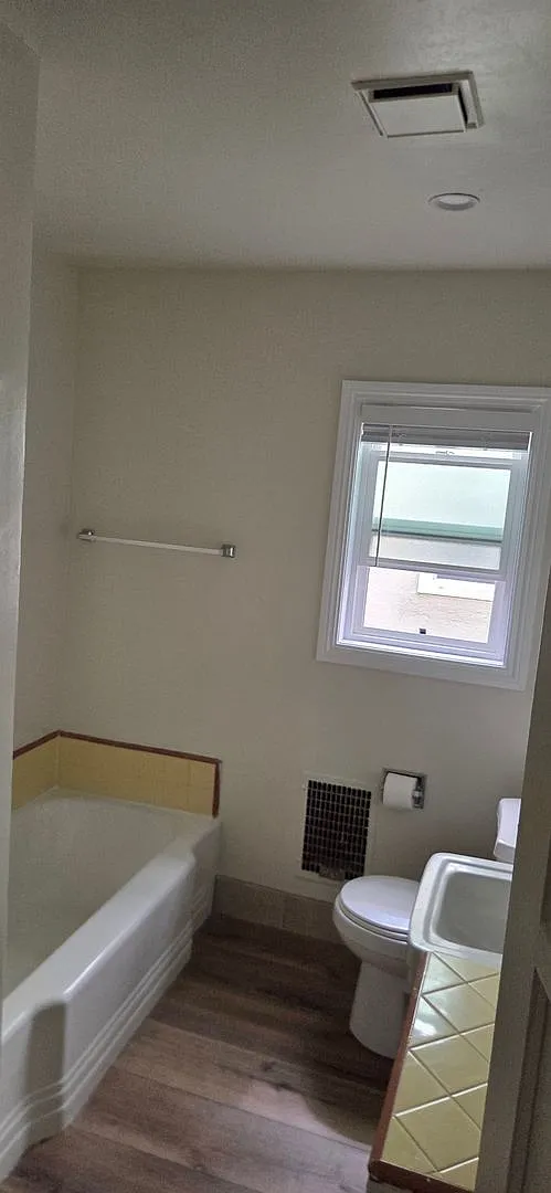 150 N Catalina St — Photo 1