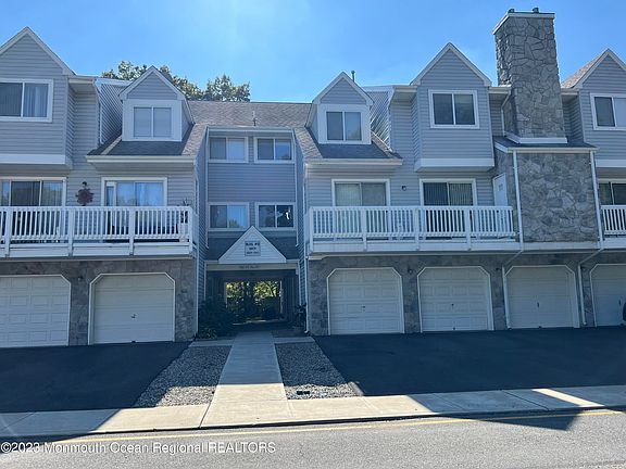 3rd image of 1310 Arthur Street #C1310