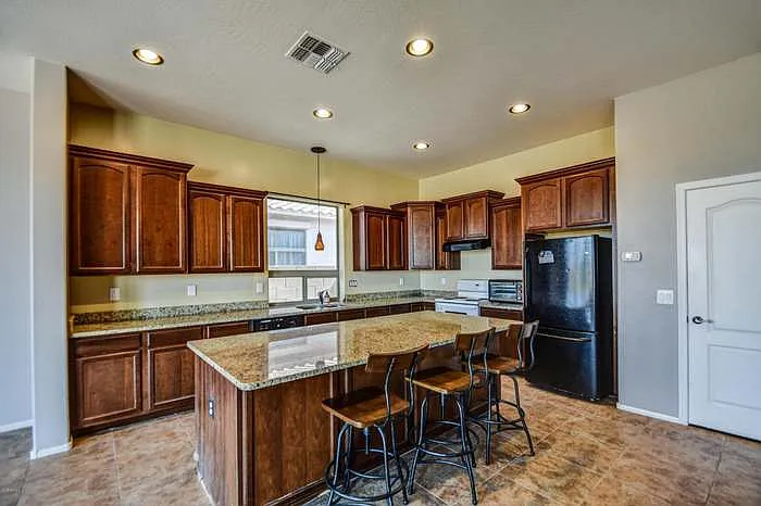 N Poseidon Rd — Photo 11