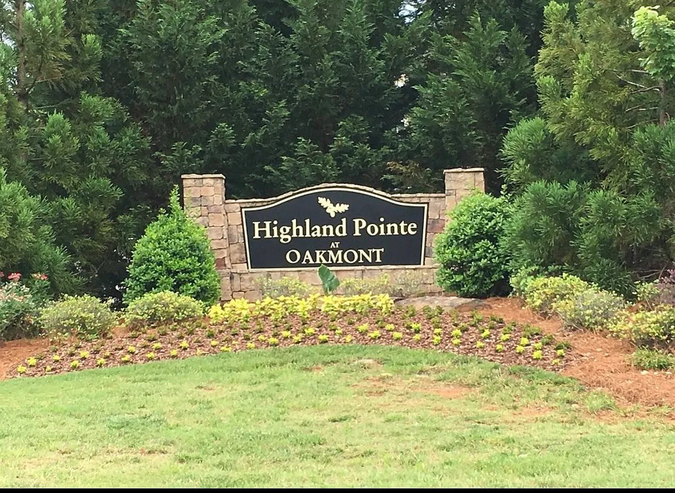 4 bed, 1911 sqft, $2,049 — Photo 1