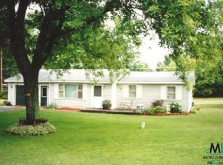 5468 E Hammond Rd, Lapeer, MI 48446