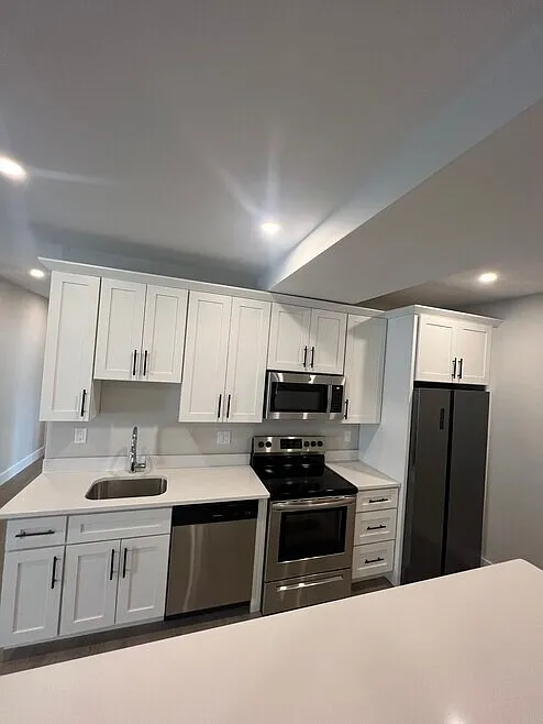 133 Harrishof St #1
