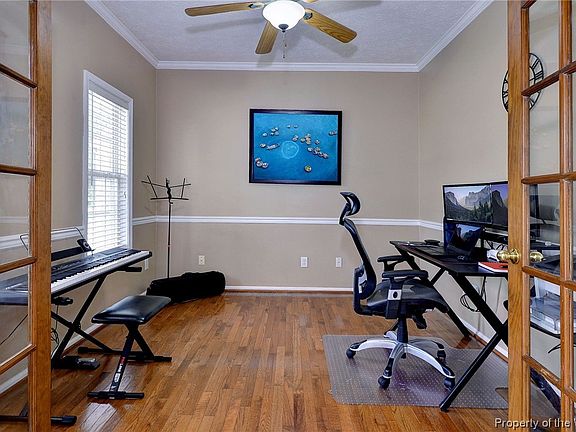 3rd image of 6233 Weathersfield Way