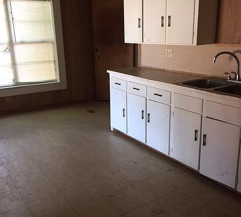 5th image of 2507 Grant St