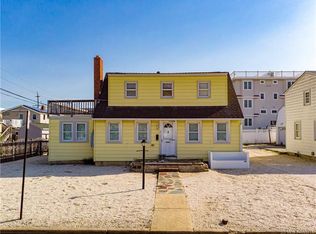 5 E Cape Cod Ln, Brant Beach, NJ 08008