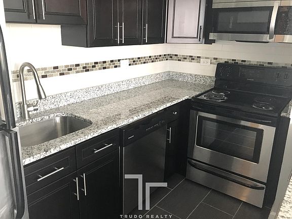 2nd image of 3631 W Dickens Ave #0