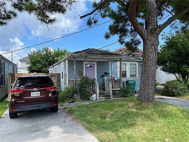 1st image of 460 Carrollton Ave