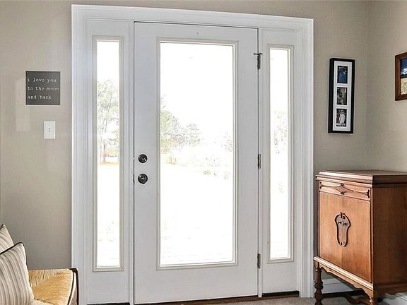 3rd image of 2205 Centerville Tpke S