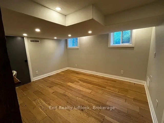 450 Weller St #BASEMENT — Photo 5