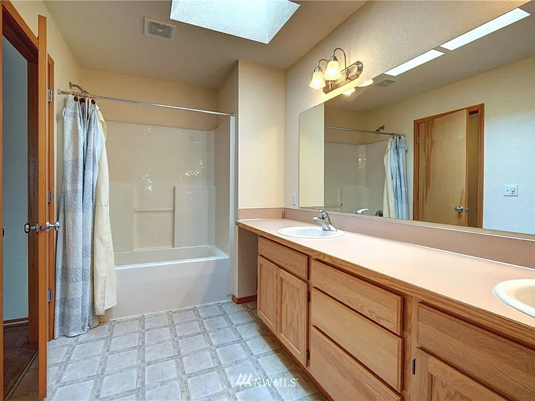 4055 Galena St SE — Photo 5