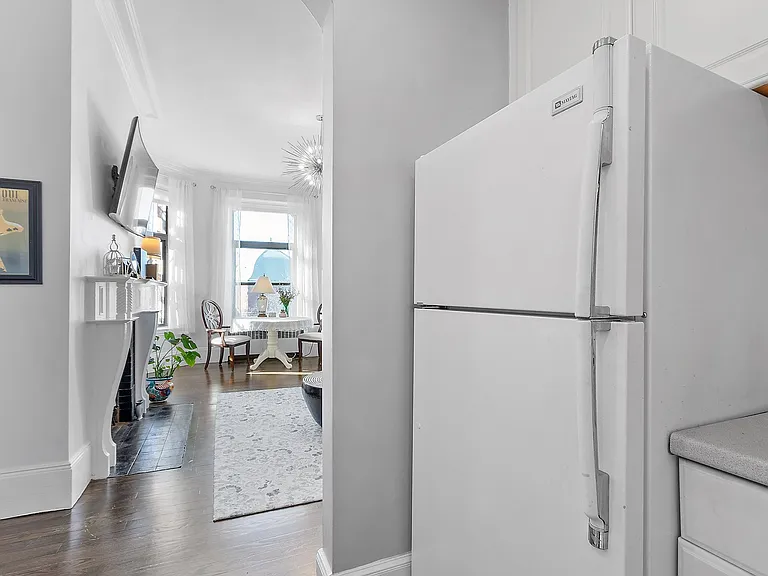 271 Dartmouth St #4H — Photo 10
