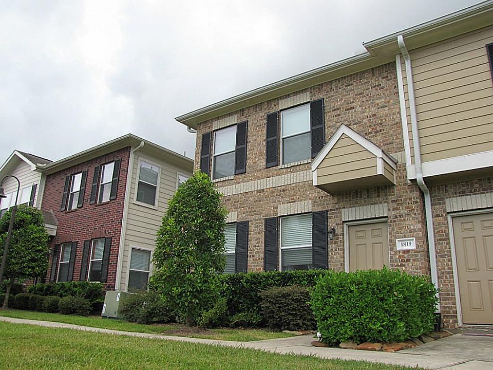 1st image of 1819 Kemah Village Dr
