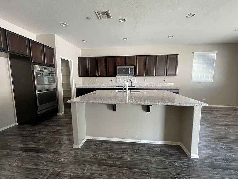 1327 Orchis Ln — Photo 6